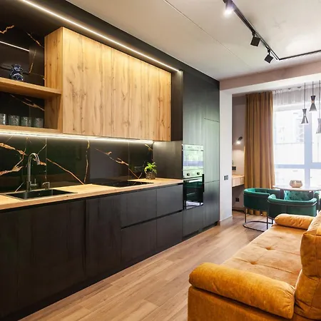 Leogrand On Shevchenka 38